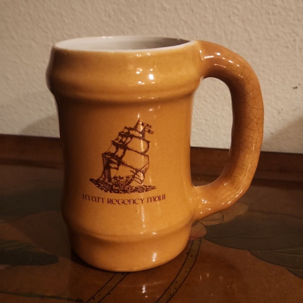 Vintage Daga Hyatt Regency Maui Mug 16oz.